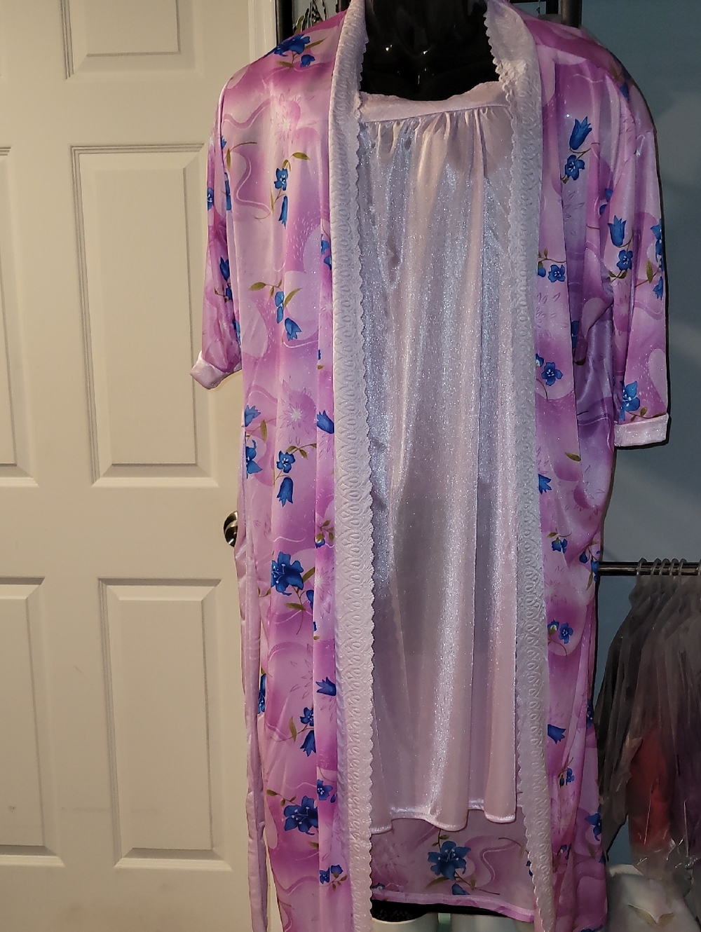 Lavender Pink Women's Satin Robe and Chemise Set